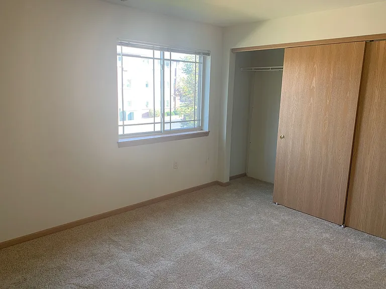 Prairie Crest Apartments — Photo 94