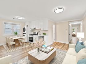 300 E Alexandria Ave