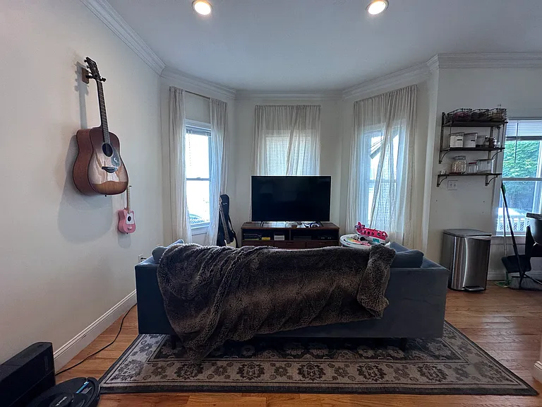 5 Benson St — Photo 9