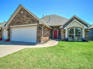 1432 Asher St, Yukon, OK 73099