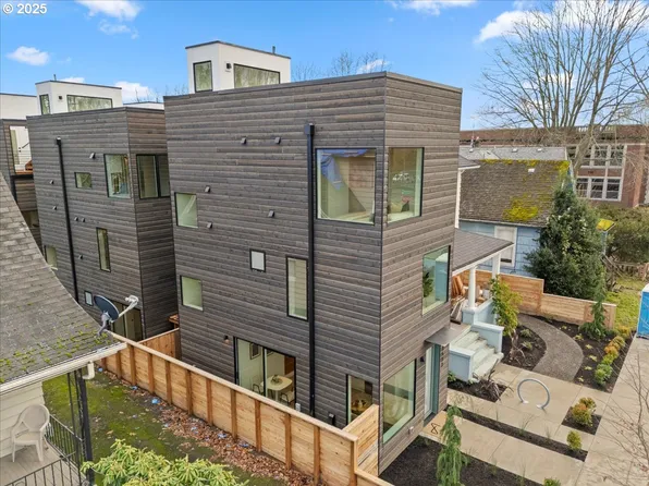 3530 N Borthwick Ave #2, Portland, OR 97227