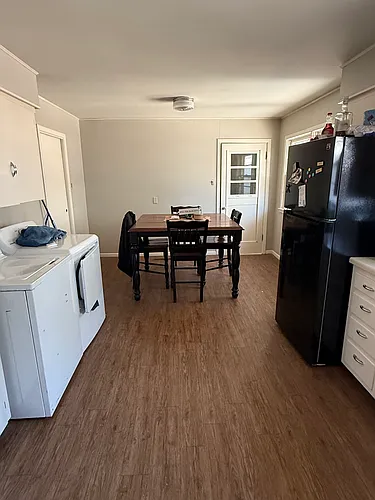 326 E Chicago St Photo 1