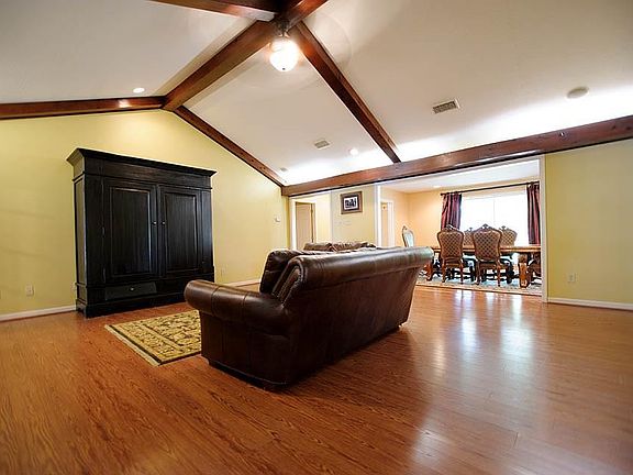 5th image of 4822 Westgarden Blvd