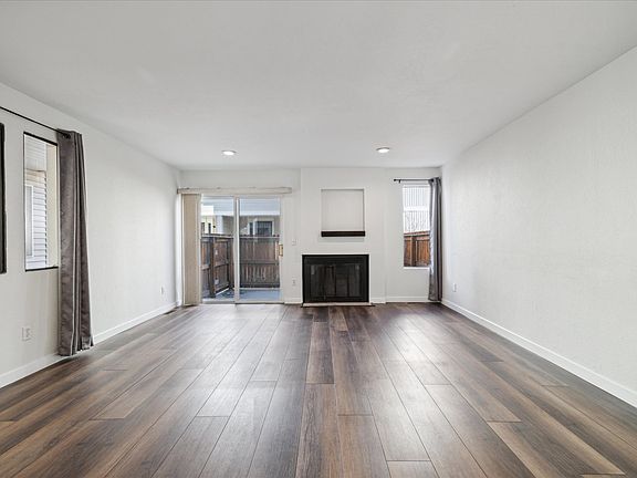 5th image of 1050 S Monaco Pkwy Unit 75