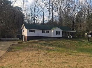 3739 Chattanooga Rd, Tunnel Hill, GA 30755