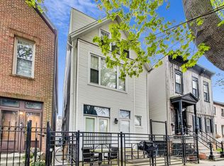 1235 W Wrightwood Ave #2F, Chicago, IL 60614