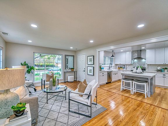 3rd image of 4821 Bannock Cir