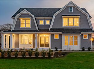 141 Fox Ridge Dr, Cranston, RI 02921