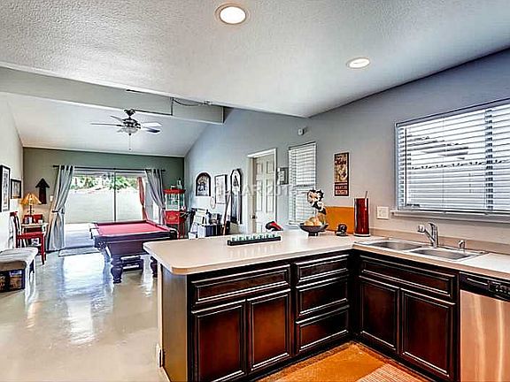 4th image of 4095 Pequeno Ave