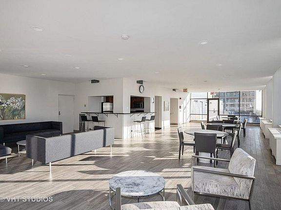 5th image of 222 E Pearson St APT 1204