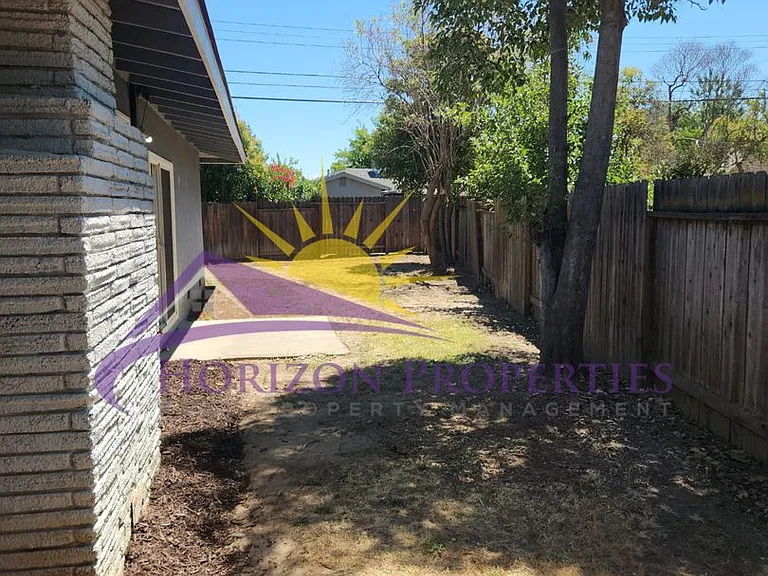 1430-1432 Topaz Way — Photo 13