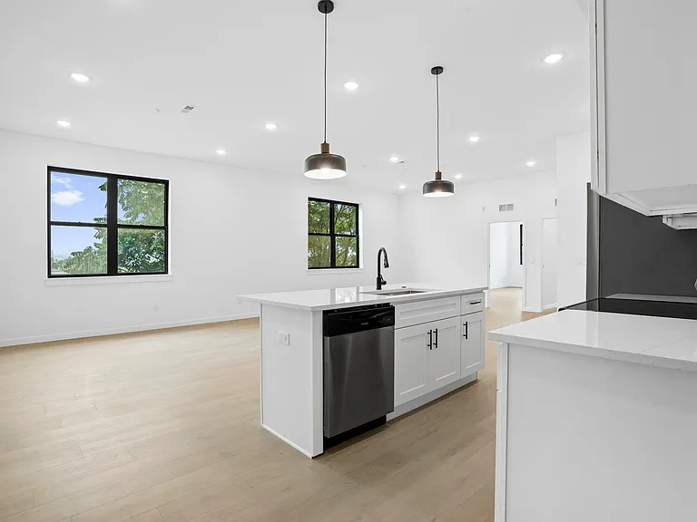Atlas Lofts — Photo 13