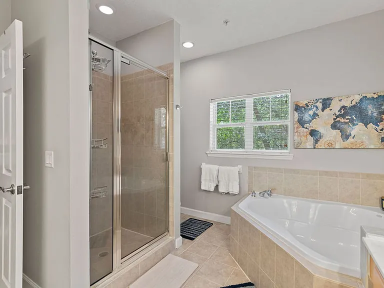 833 N Fern Creek Ave — Photo 23