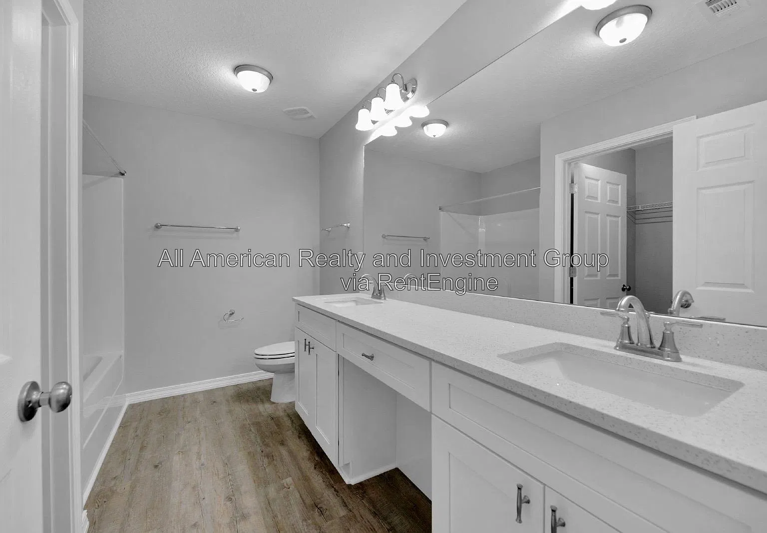 3 bed, 2.0 bath, 1403 sqft, $1,700 — Photo 3