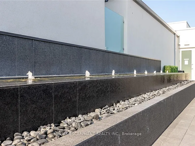 300 Randall St #Penthouse 1 — Photo 48