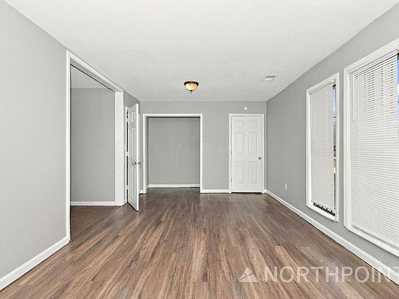 3rd image of 3652 Buffalo Rd