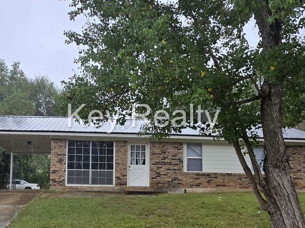 145 Walker Dr