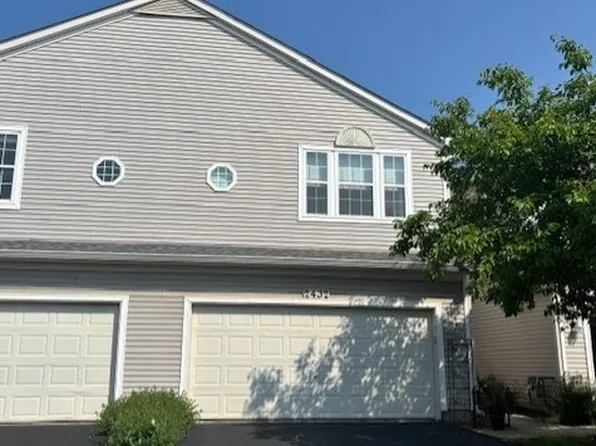 2432 Reflections Dr, Aurora, IL 60502