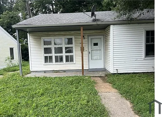 305 Mueller Ave