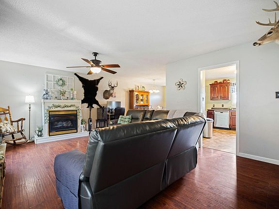 3rd image of 210 Big Hill Mountain Rd