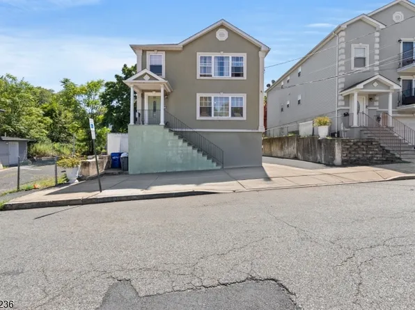 40 N 9Th St, Paterson City, NJ 07522