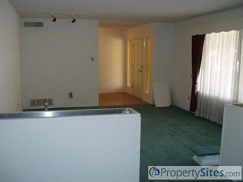 4th image of 6241 Westwind Dr