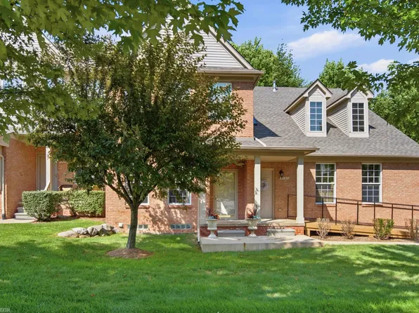 5093 Parsley Dr, Shelby Township, MI 48316