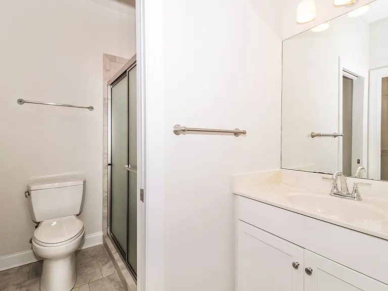 195 Highlands Glen Dr — Photo 6