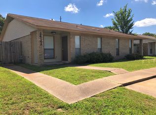 2414 Pecan Ridge Dr #A, Bryan, TX 77802