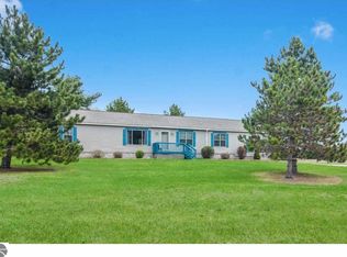 7635 Chapman Rd, Bellaire, MI 49615