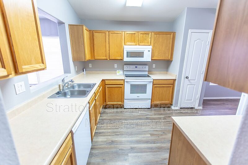 1st image of 12748 W Voltaire Ave