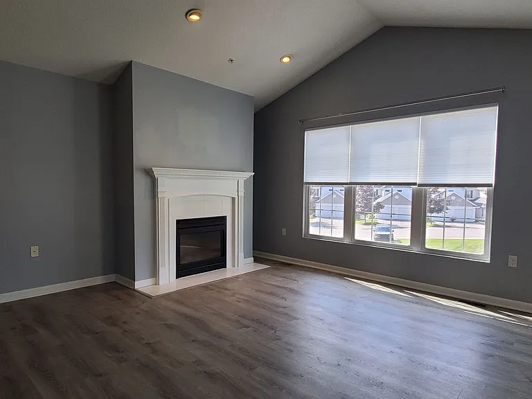 3231 Wexford Dr — Photo 9