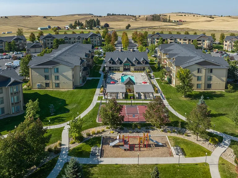 Eagle Point Apartments — Photo 7