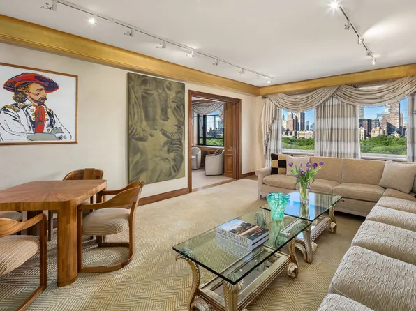 875 5th Avenue image 1 of 11