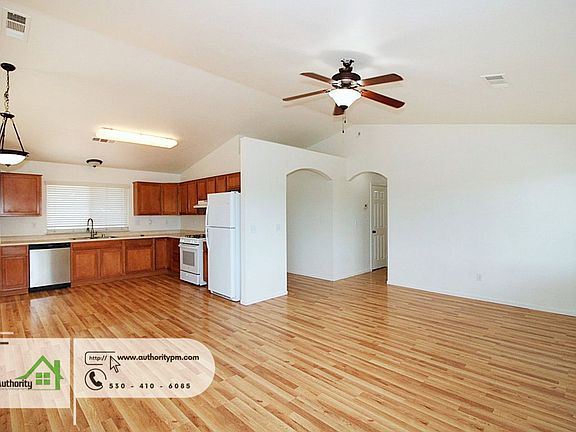 4th image of 19531 Prospect Peak Ct #B