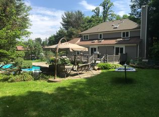 12 Heather Ln, Elmsford, NY 10523