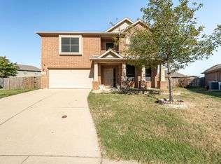 925 Keel Line Dr, Crowley, TX 76036
