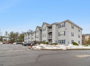 418 Stratford Pl BLDG 4 #418, Bridgewater Twp., NJ 08805