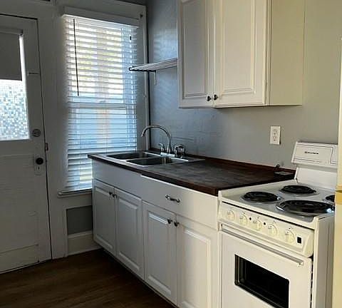 3rd image of 333 8th Ave N APT 5