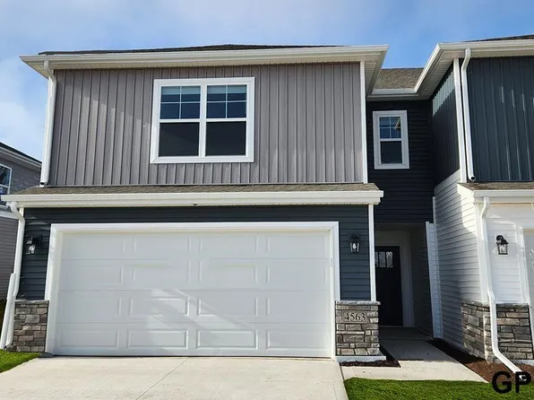 20605 Margo St, Gretna, NE 68028