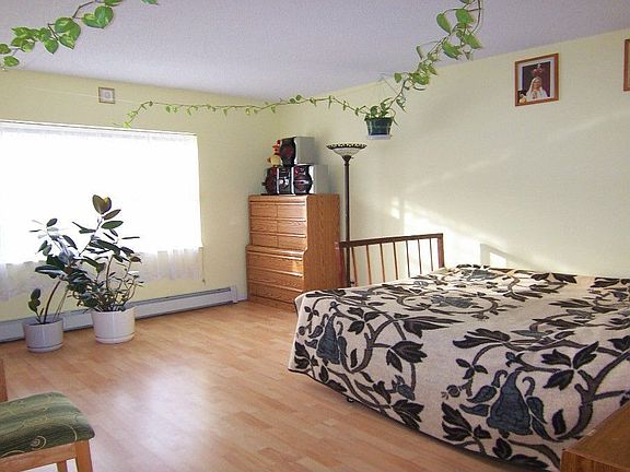 5th image of 6551 W School St APT 203