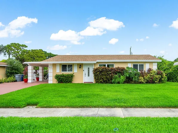 517 Cypress Drive, Lake Park, FL 33403