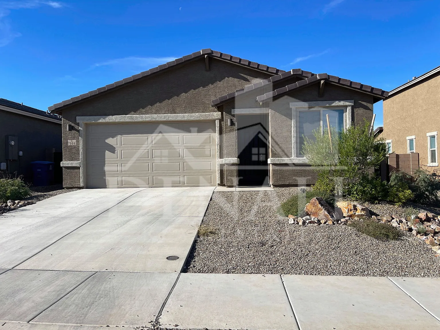 3 bed, 2.0 bath, 1228 sqft, $1,995 — Photo 1