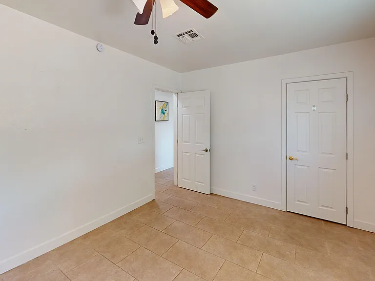 1408 E Orange St #3 — Photo 1