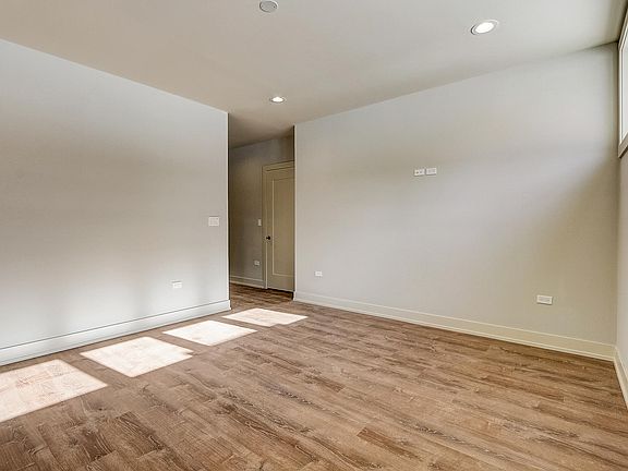 5th image of 6349 S Woodlawn Ave #1A