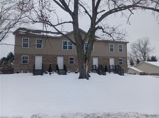 7693 Brams Hill Dr, Centerville, OH 45459