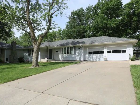 1725 Thompson St, Emporia, KS 66801