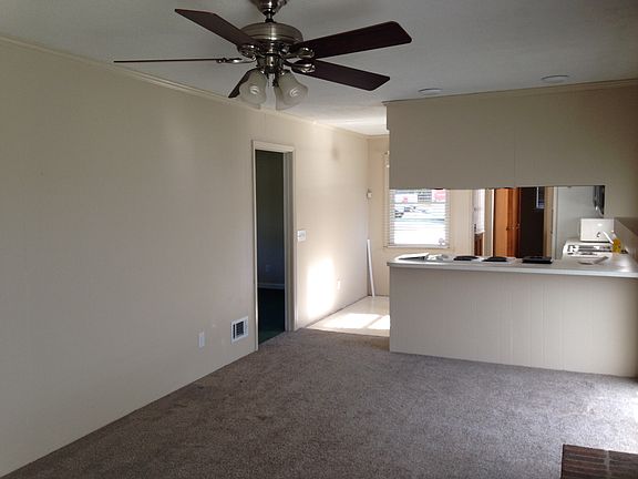 Living Room_09222015