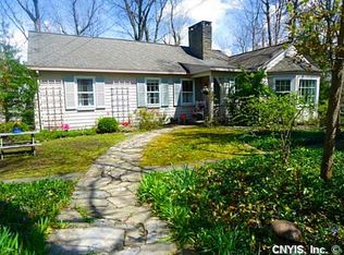 207 Wycliffe Rd, Syracuse, NY 13209