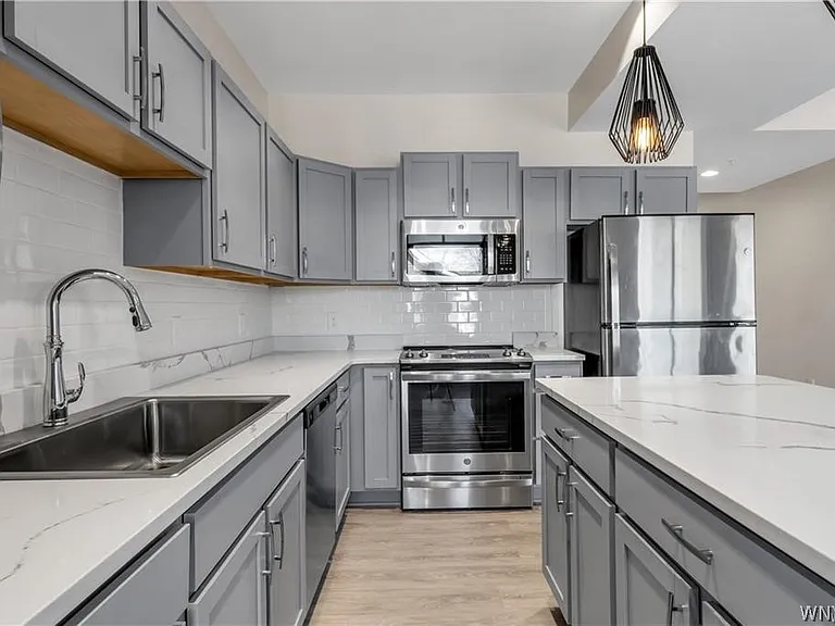 5712 Main St #200 — Photo 23
